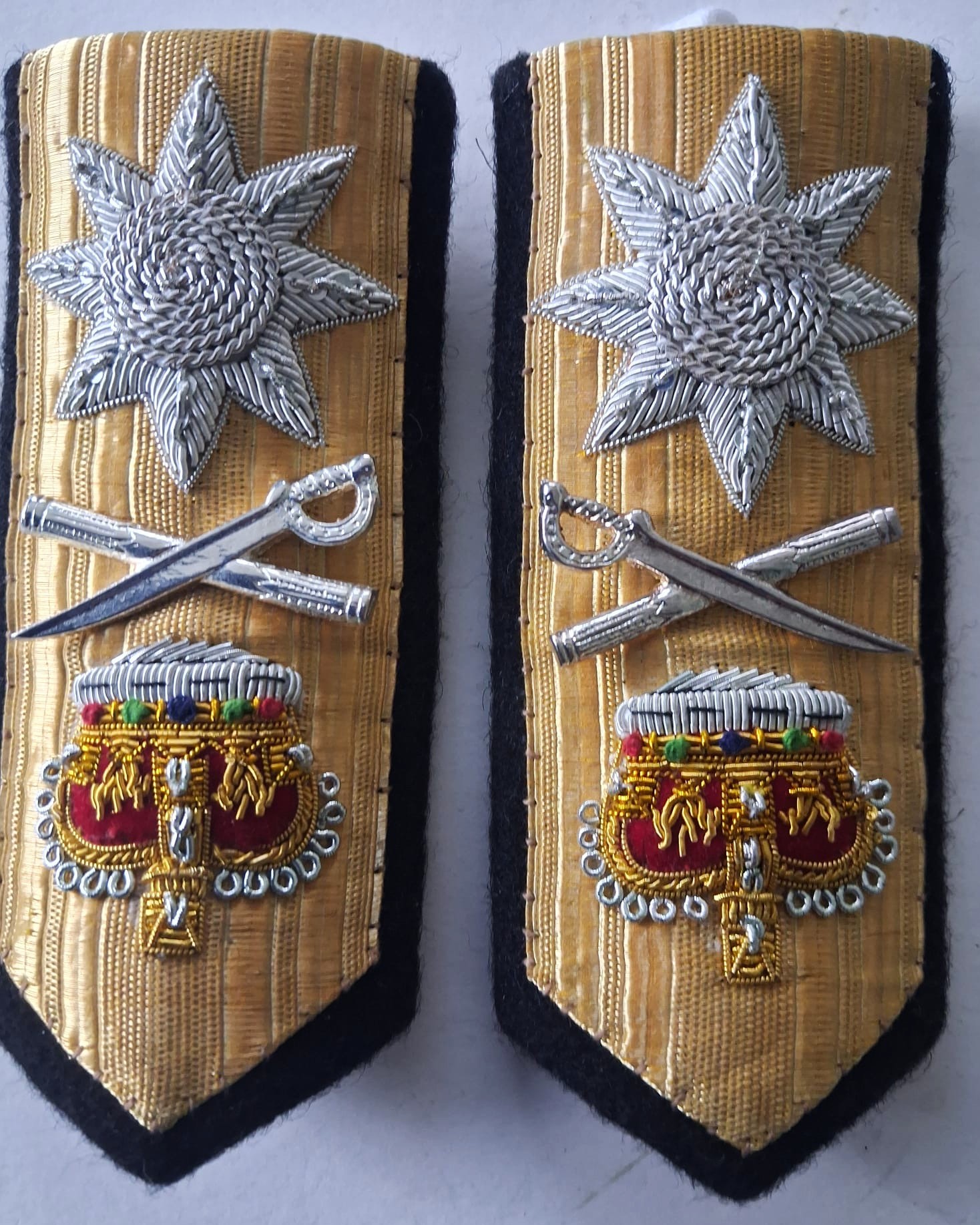 Commodore Epaulette – Pair - British Military Collections