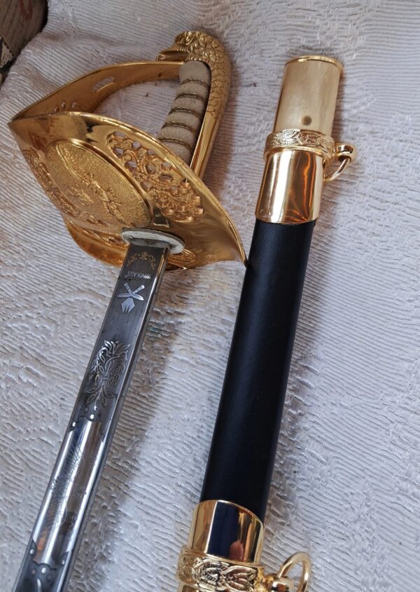 Special EIIR RAF Sword & Scabbard with Centenary Blade Engraving